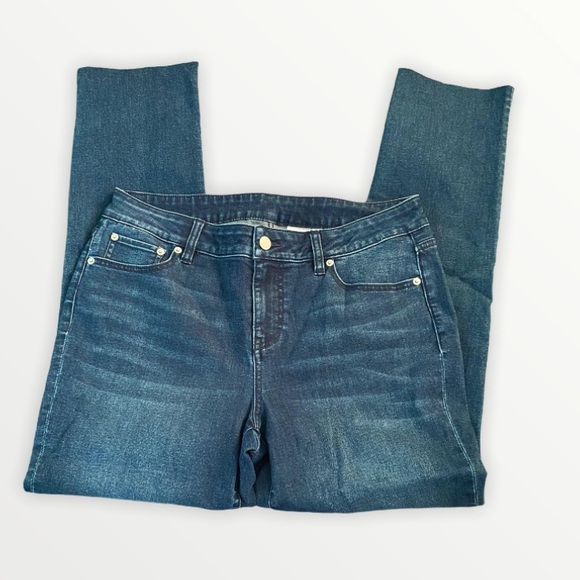 NWT Women Embroidered Jeans - Picture 2 of 5